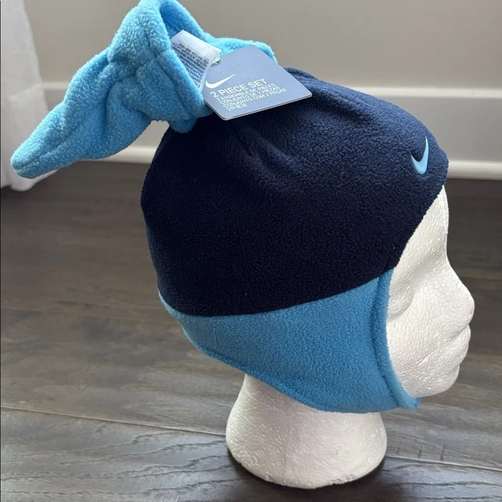 Nike Infant 2pc earflap/trapper hat & mitten,fleece,tonal logo,velcro chin strap
